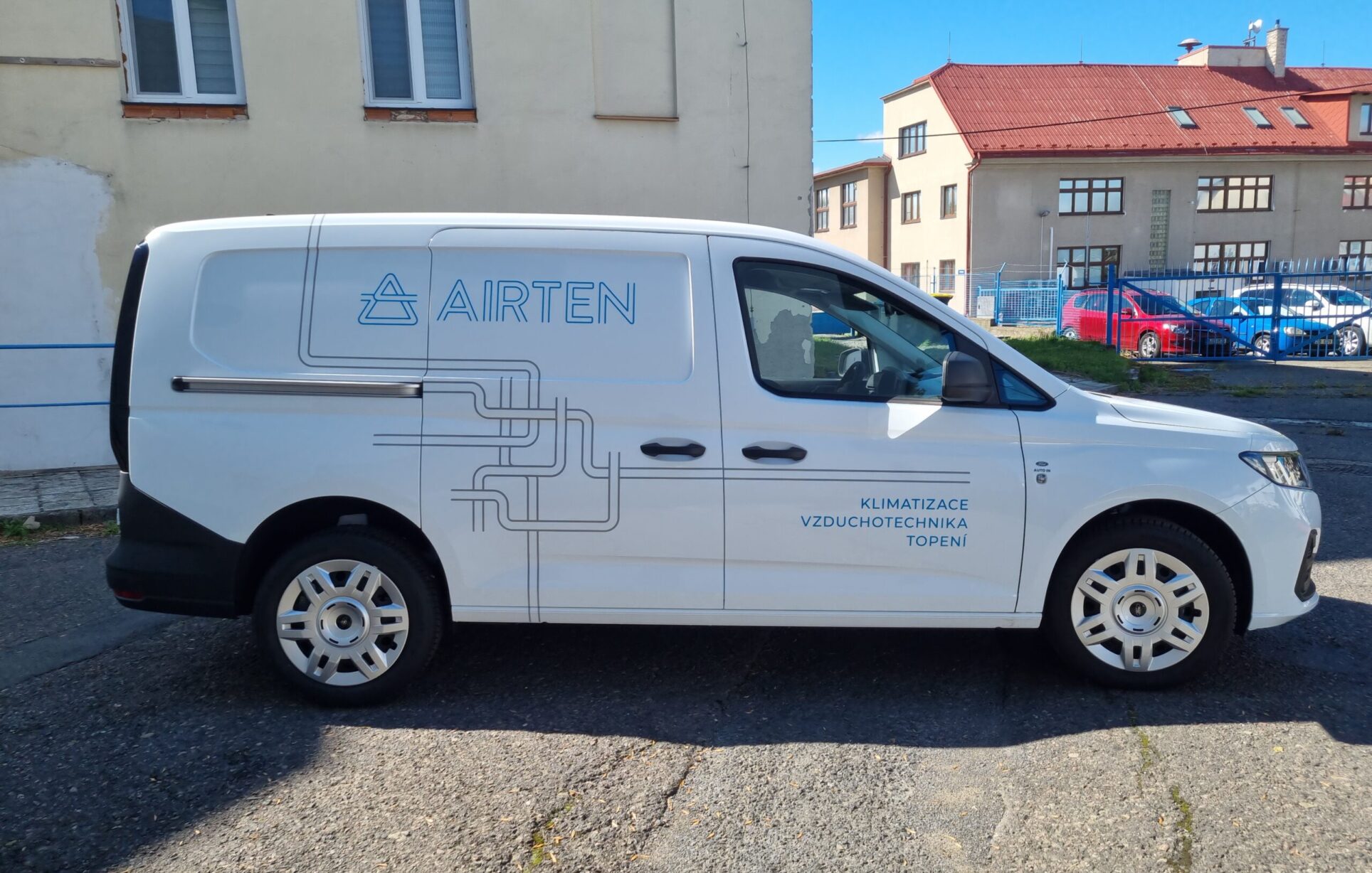Branding automobilu