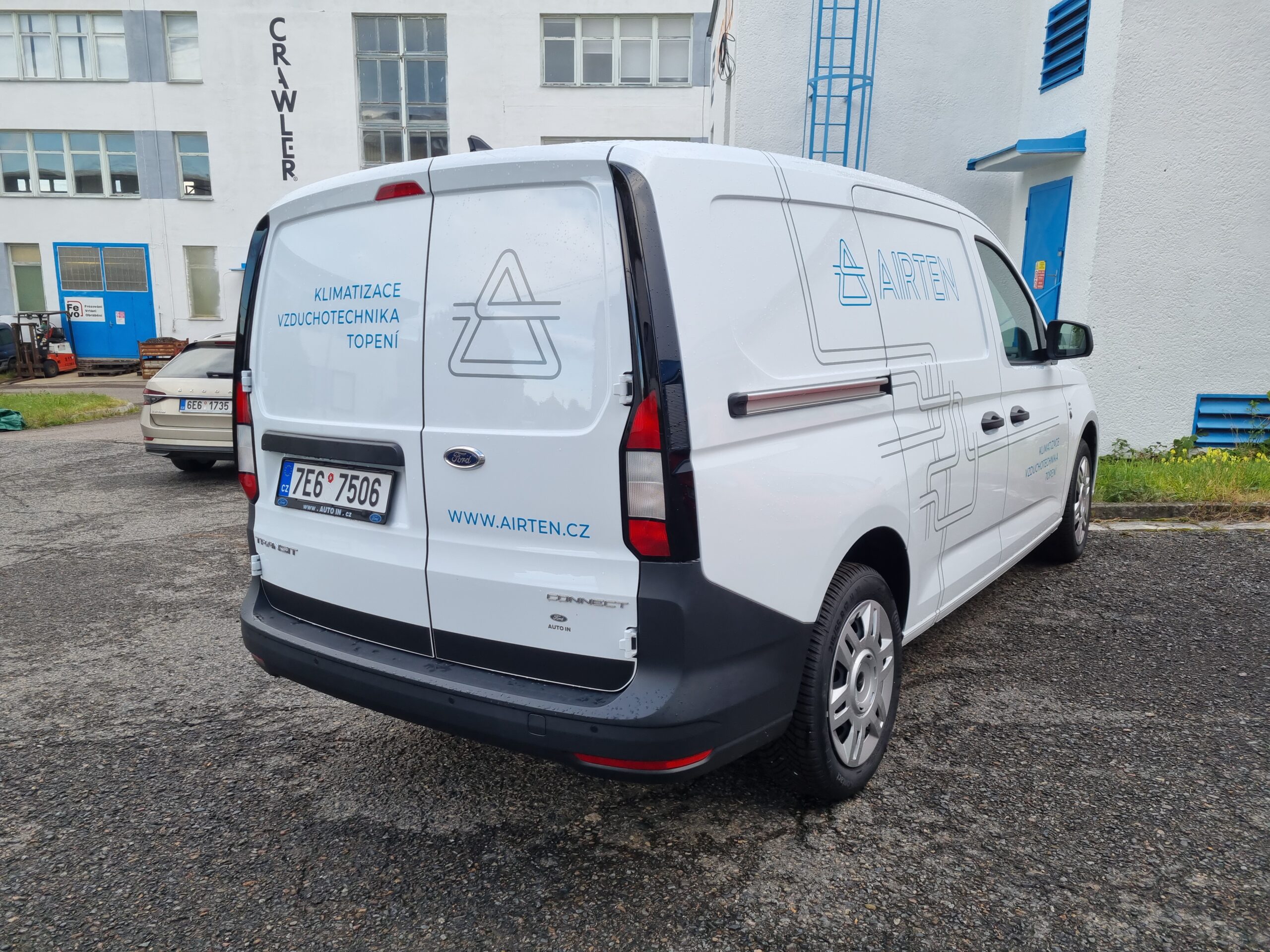 Branding automobilu