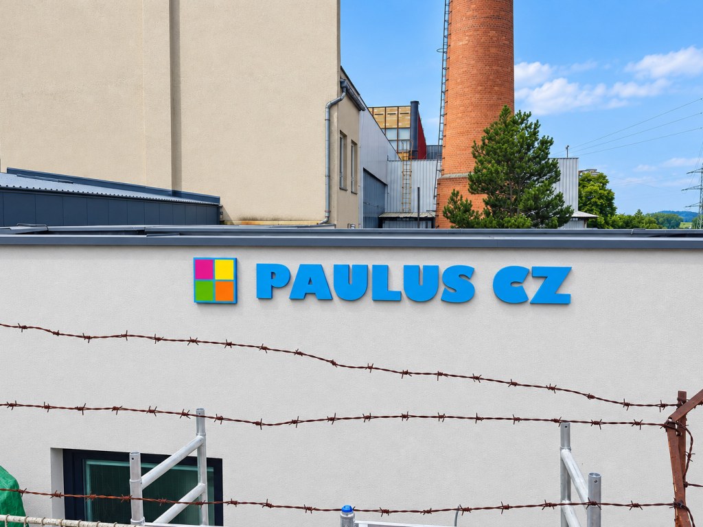 Instalace nápisu PAULUS