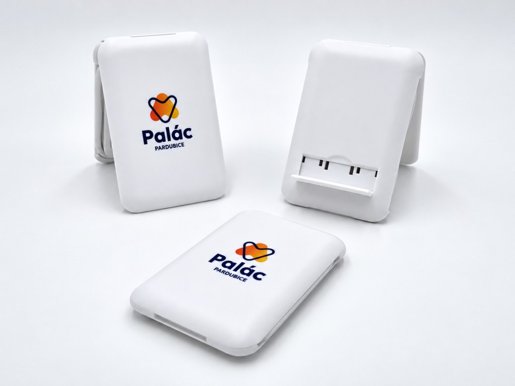 Bílé powerbanky s logem Palác Pardubice