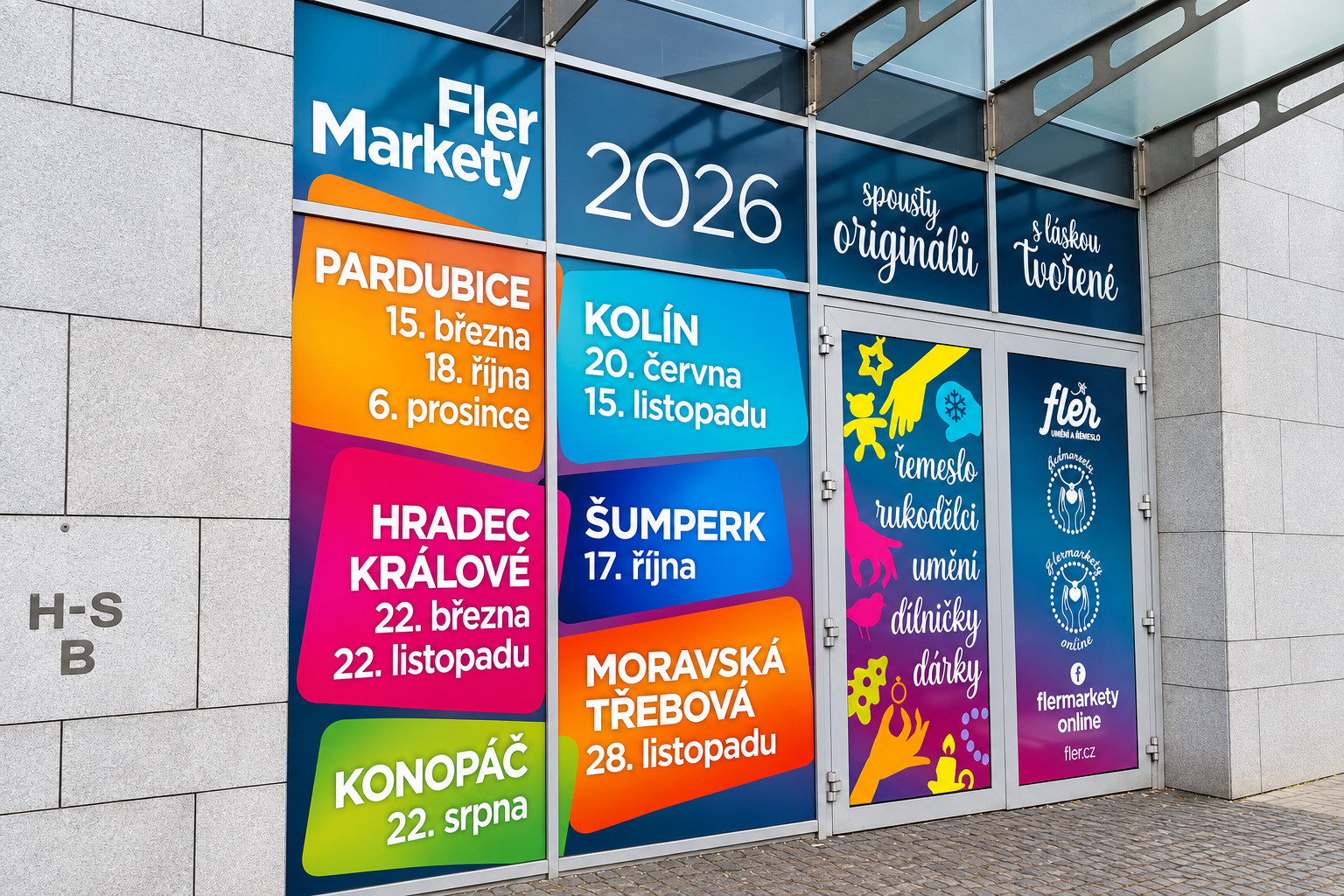 Výlohy s polepem Fler Markety 2026
