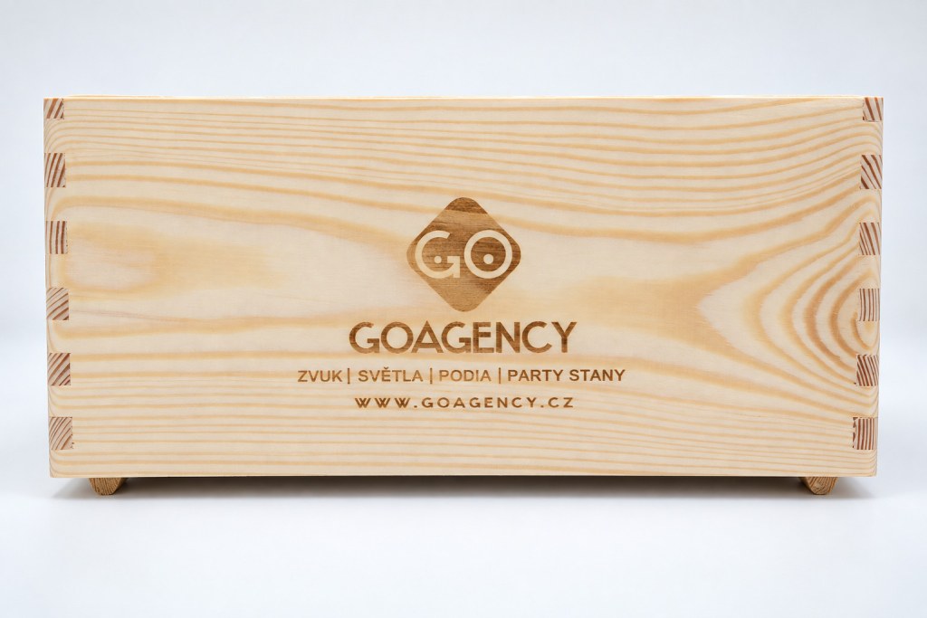 Gravírovaná bedna na víno GO Agency zepředu