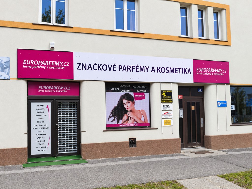 Fasáda parfumerie Europarfemy