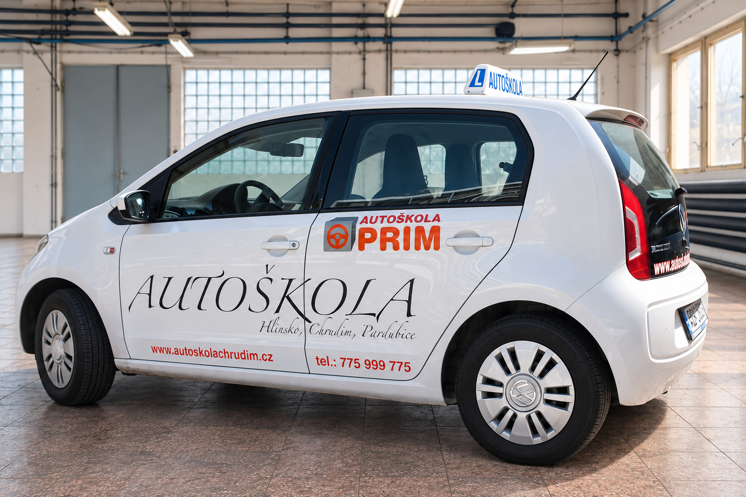 Up Autoškola PRIM – zadní pohled