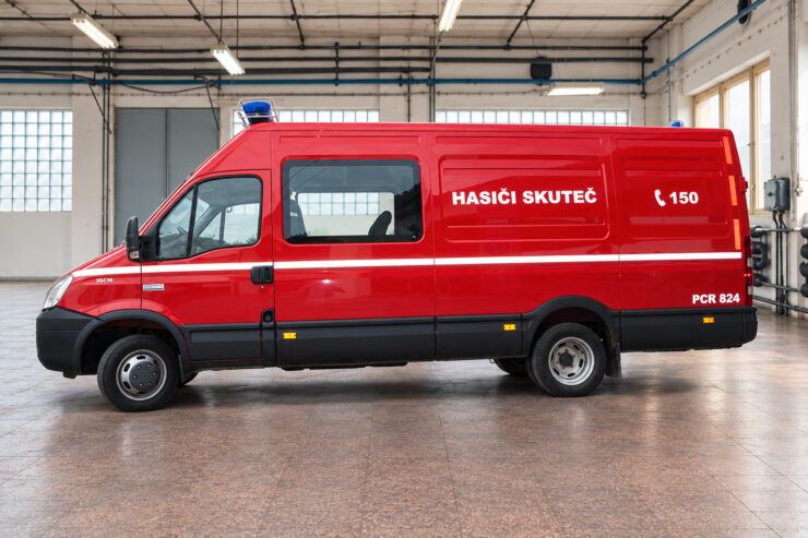 Zásahový vůz Hasiči Skuteč s polepem